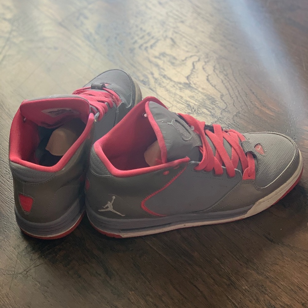 Size 5.5 Y Pink & Gray glitter Jordans
